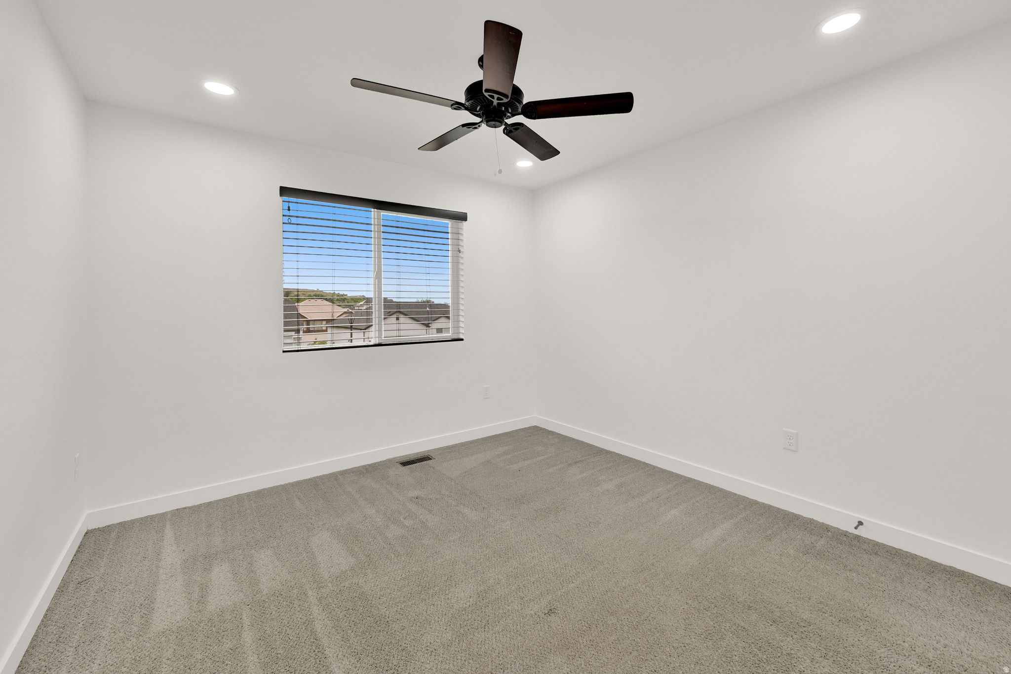 HARVEST PARK - Residential