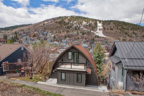 Photo of 421 ONTARIO AVE, Park City, UT 84060 (MLS # 2120059) Photo of 421 ONTARIO AVE, Park City, UT 84060 (MLS # 2120059)