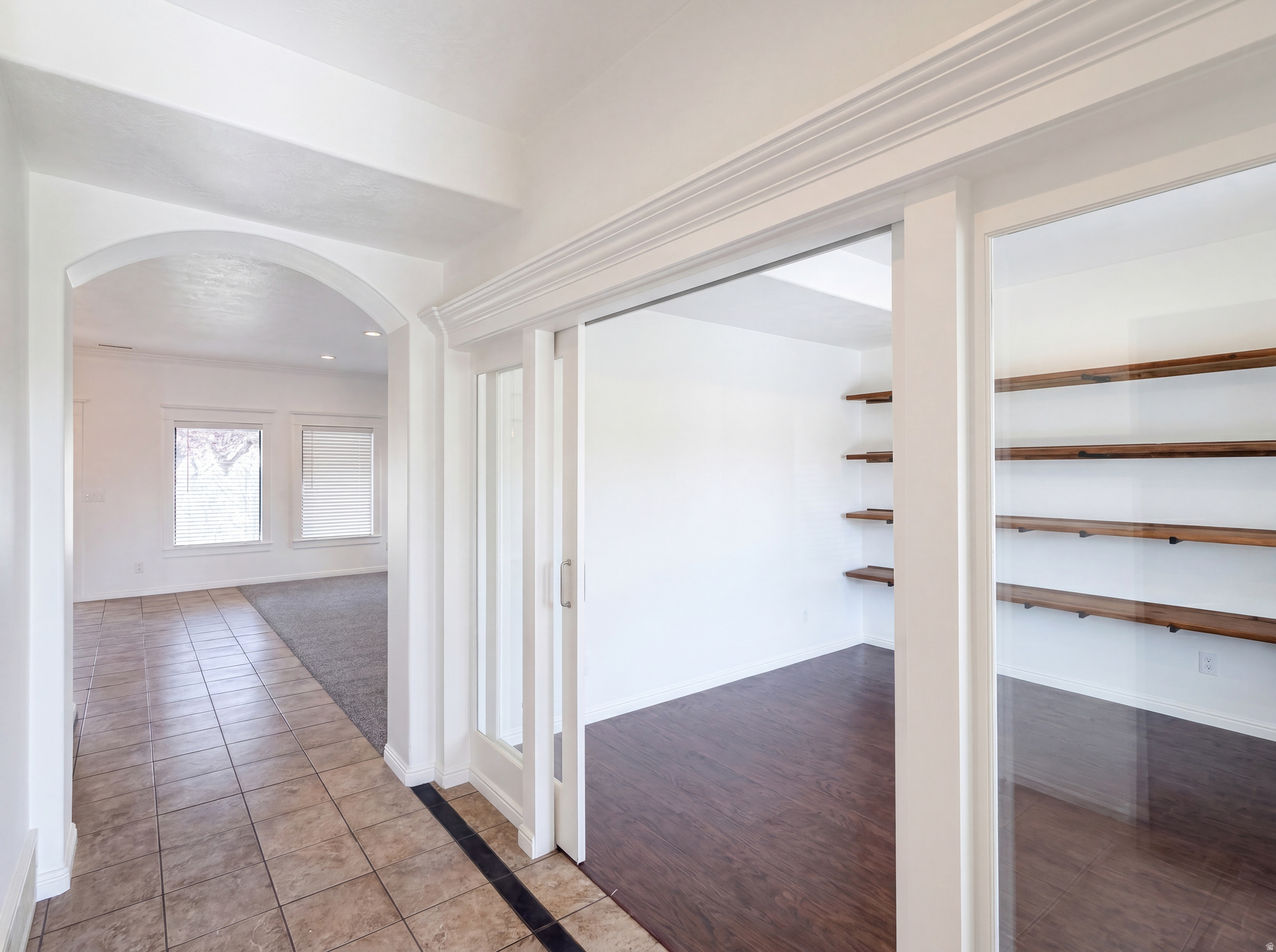 NORTH LAKE - Residential