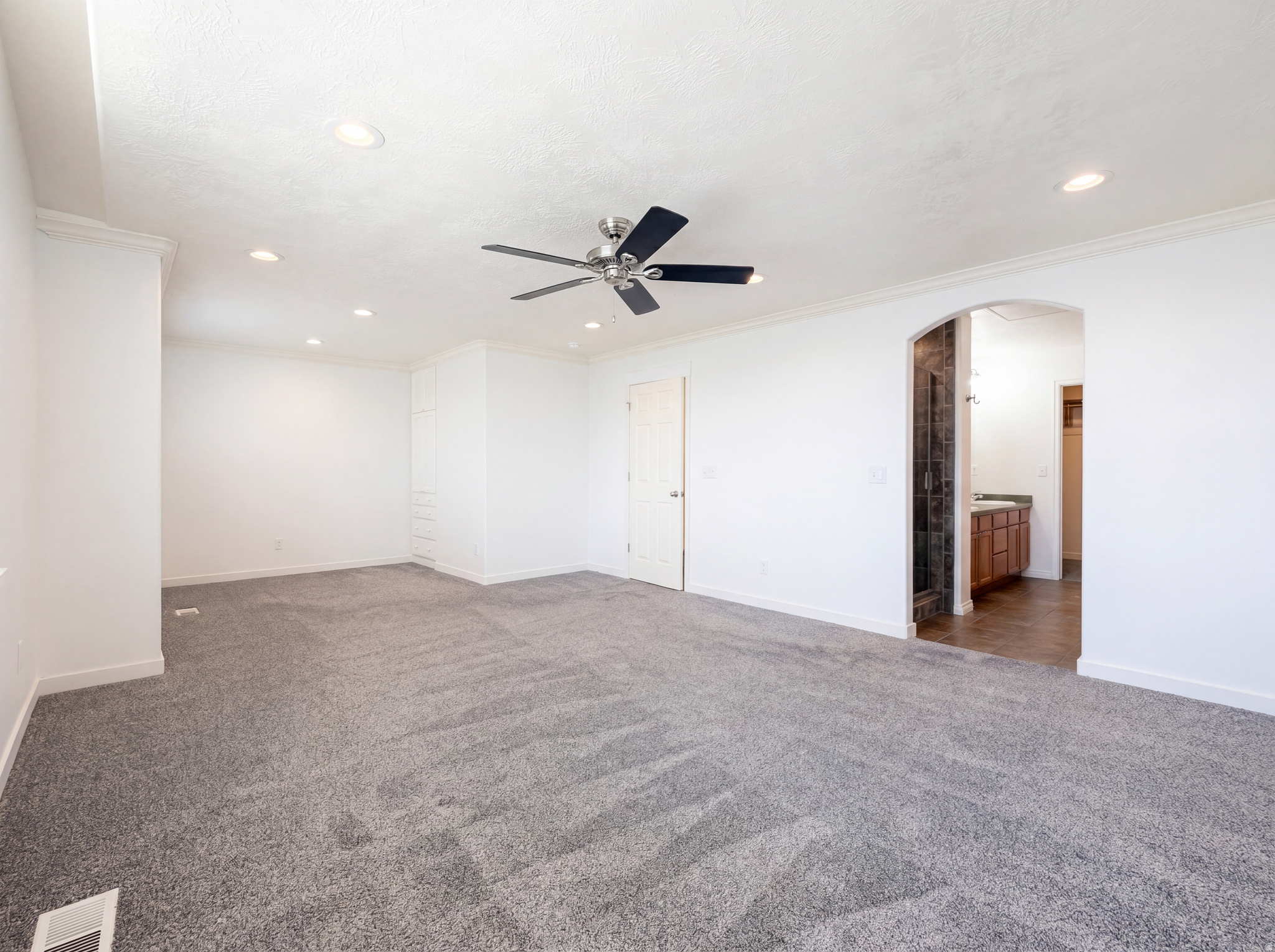 NORTH LAKE - Residential