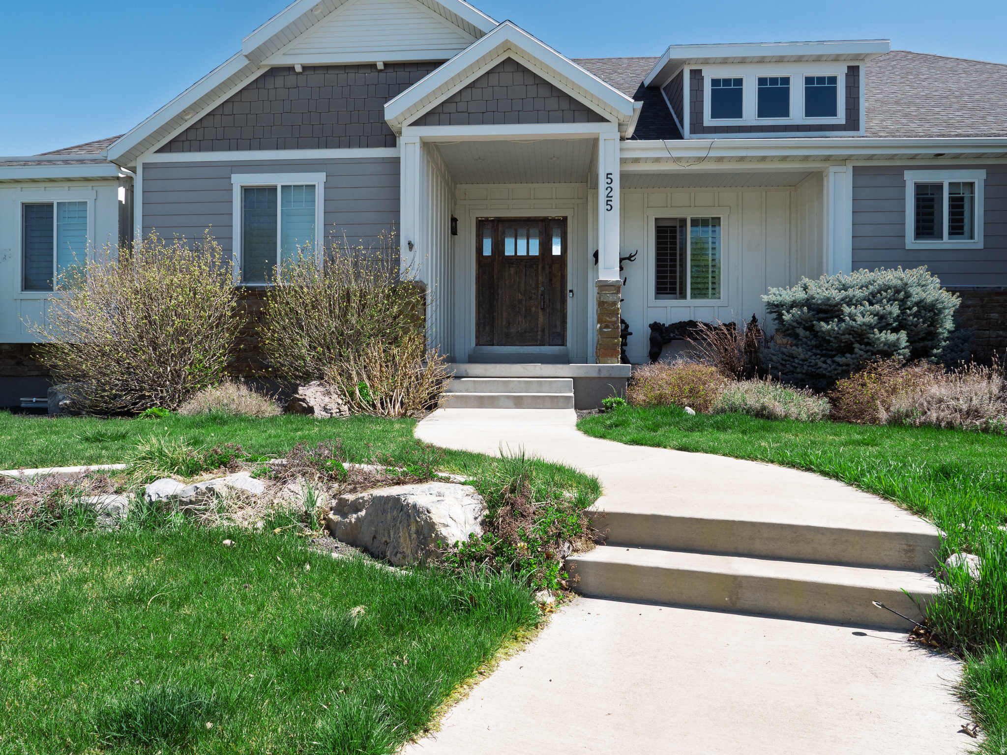 MAPLETON HIGHLANDS - Residential