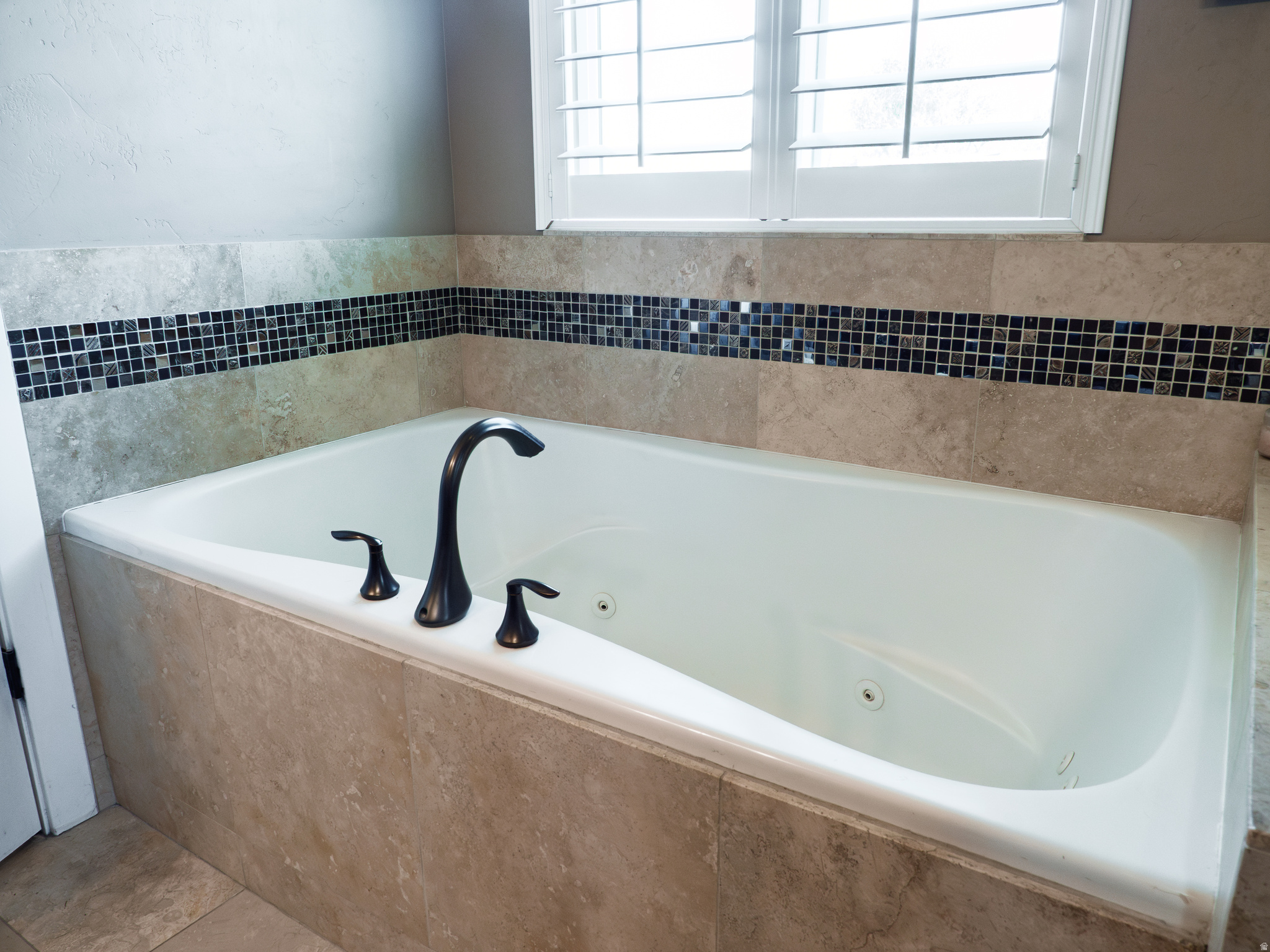 MAPLETON HIGHLANDS - Residential