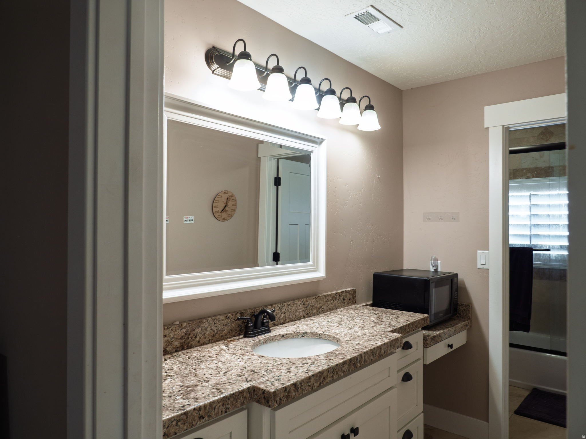 MAPLETON HIGHLANDS - Residential