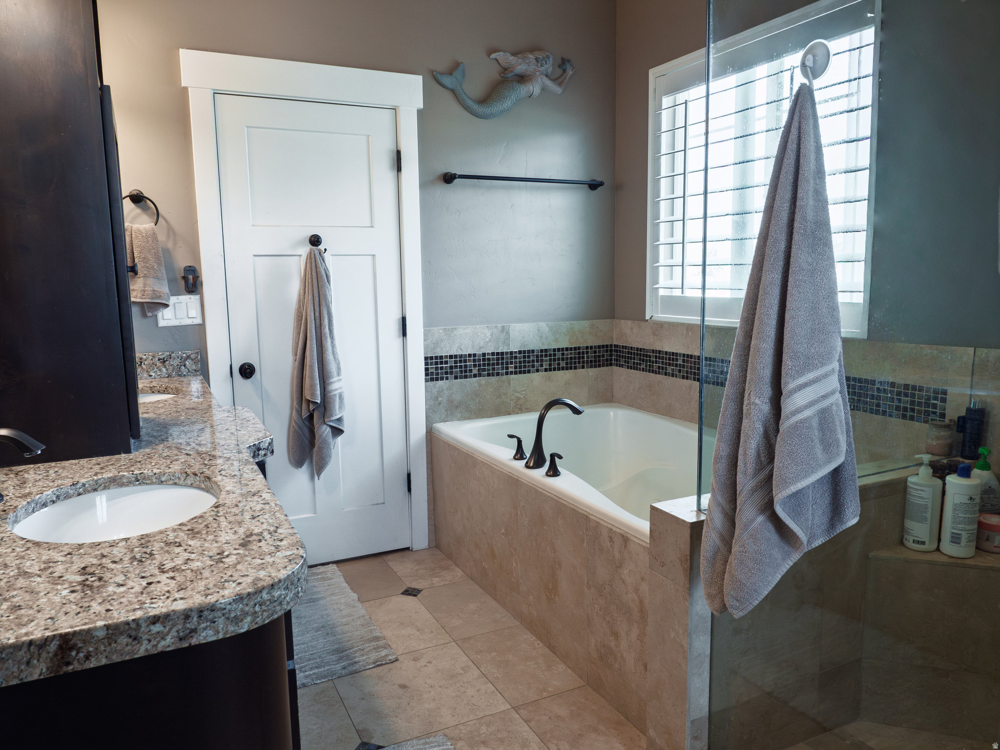 MAPLETON HIGHLANDS - Residential