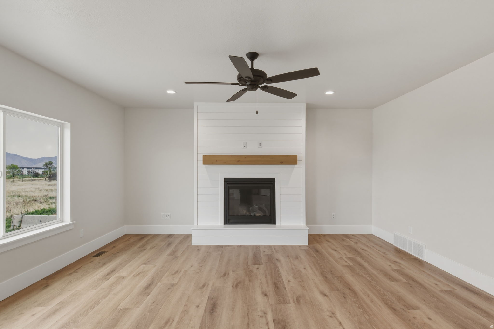 QUAIL MOUNTAIN - Residential