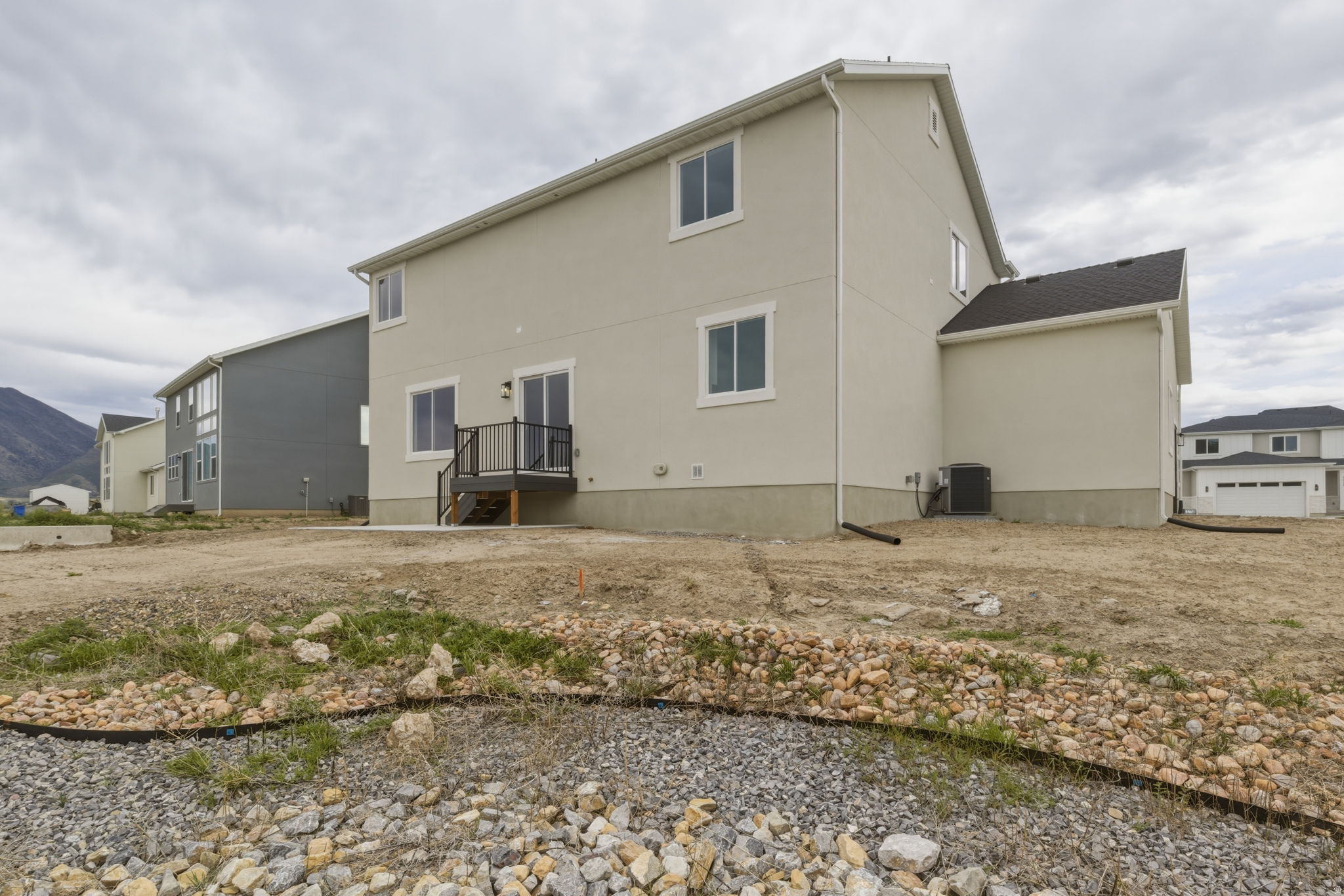 QUAIL MOUNTAIN - Residential