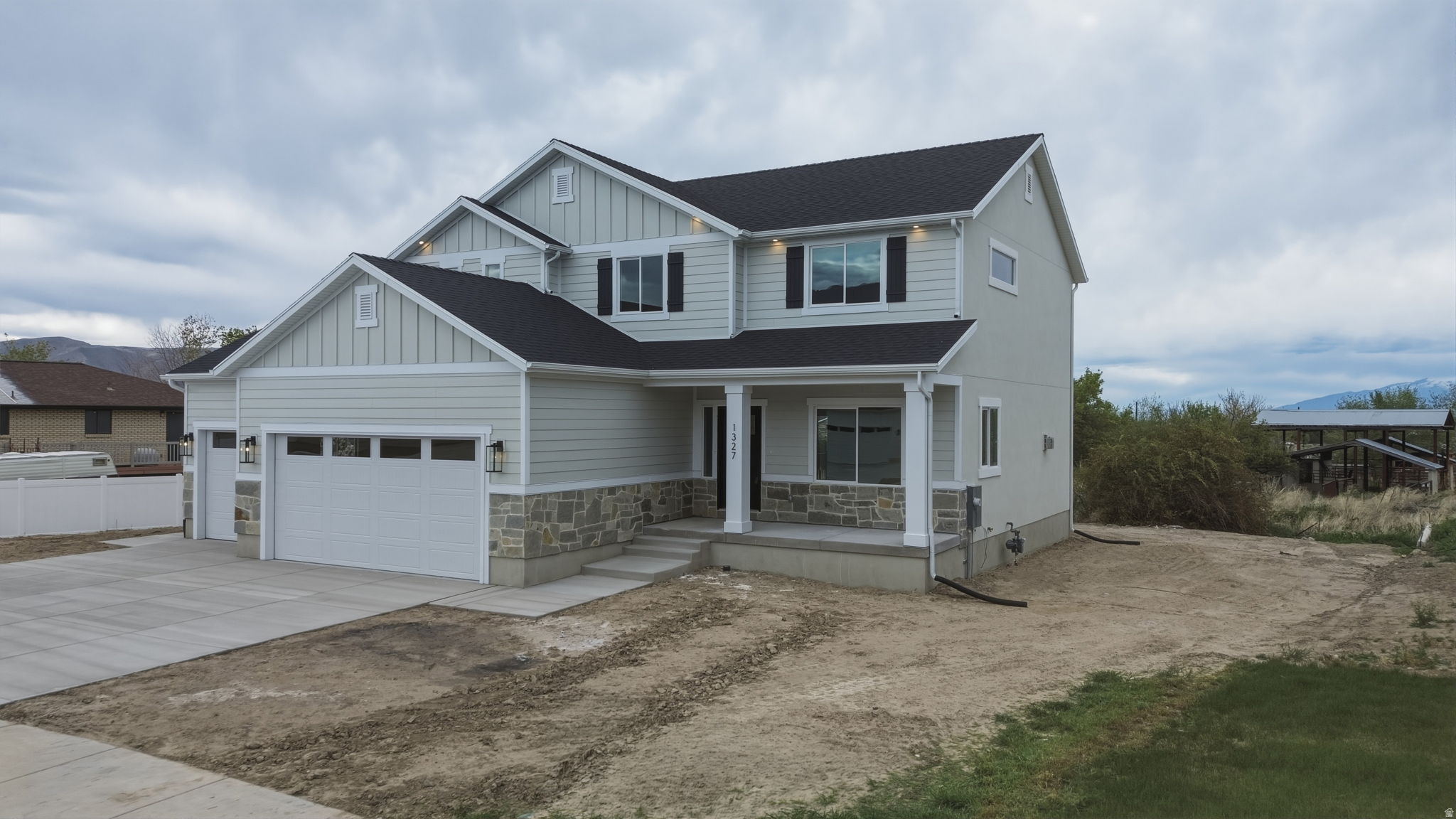 QUAIL MOUNTAIN - Residential