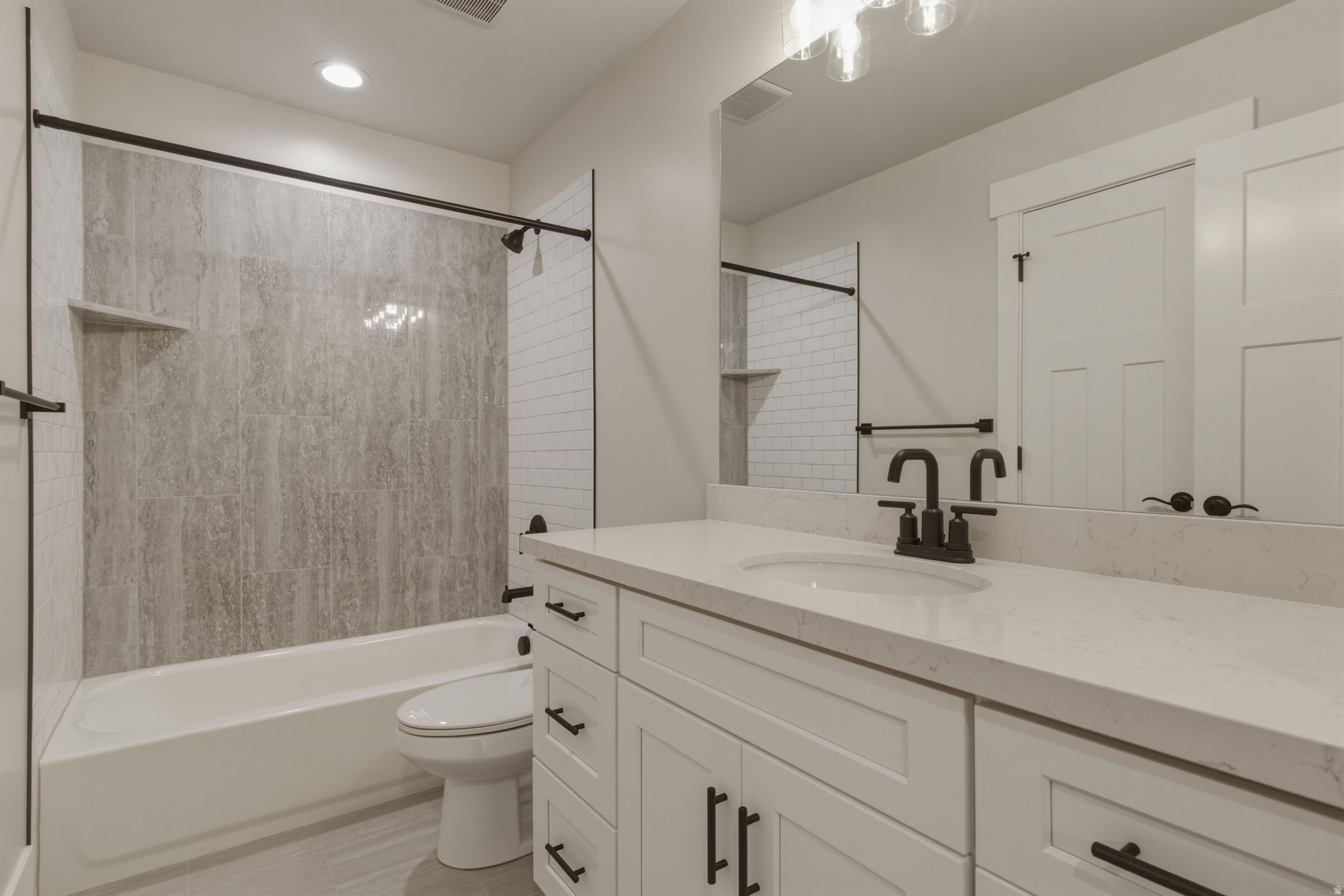 QUAIL MOUNTAIN - Residential