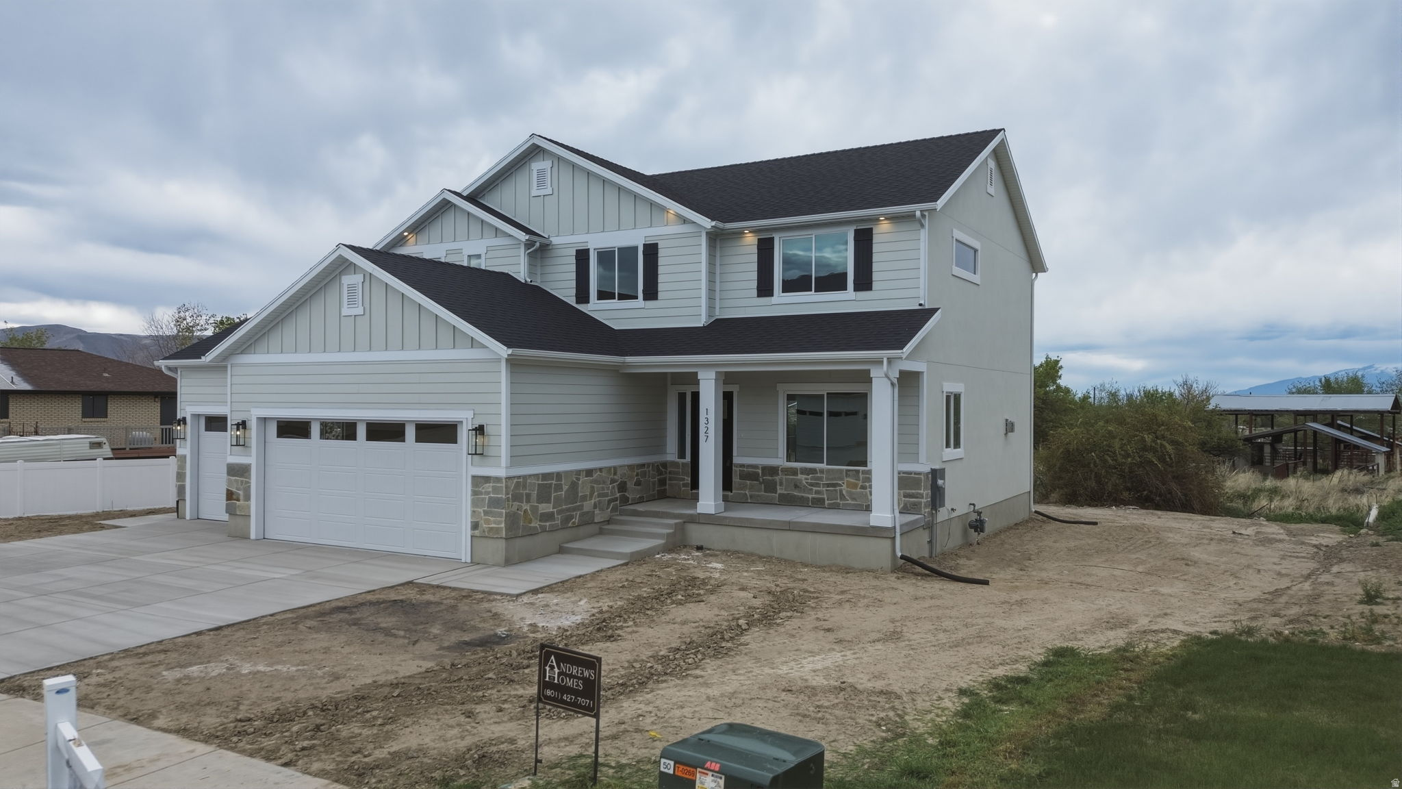 QUAIL MOUNTAIN - Residential