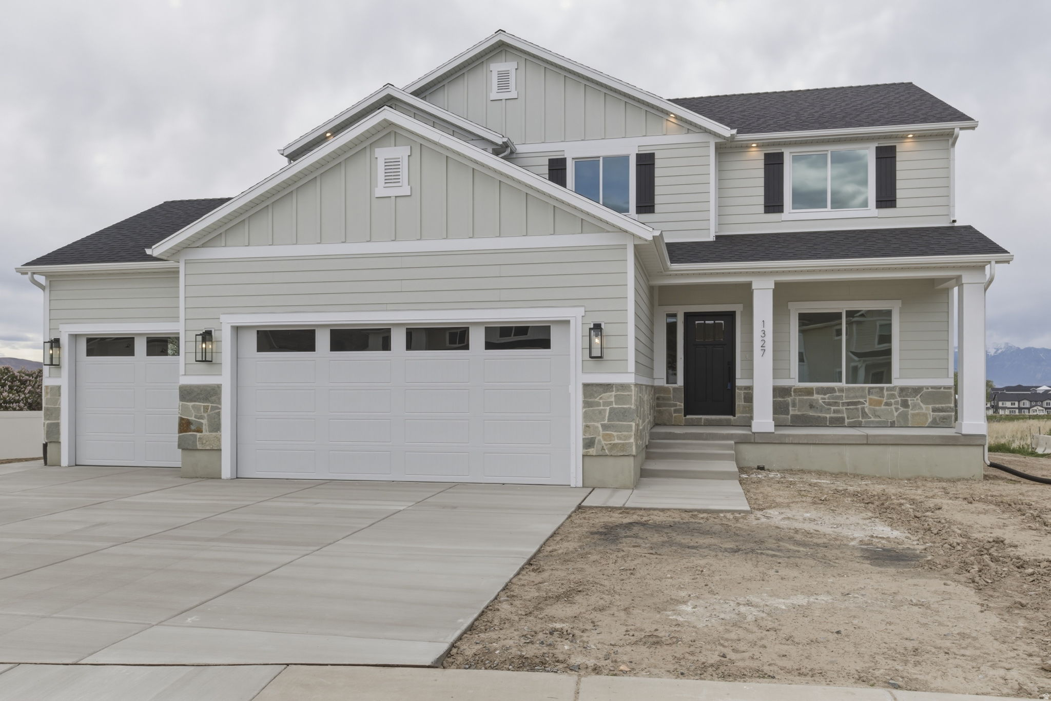 QUAIL MOUNTAIN - Residential