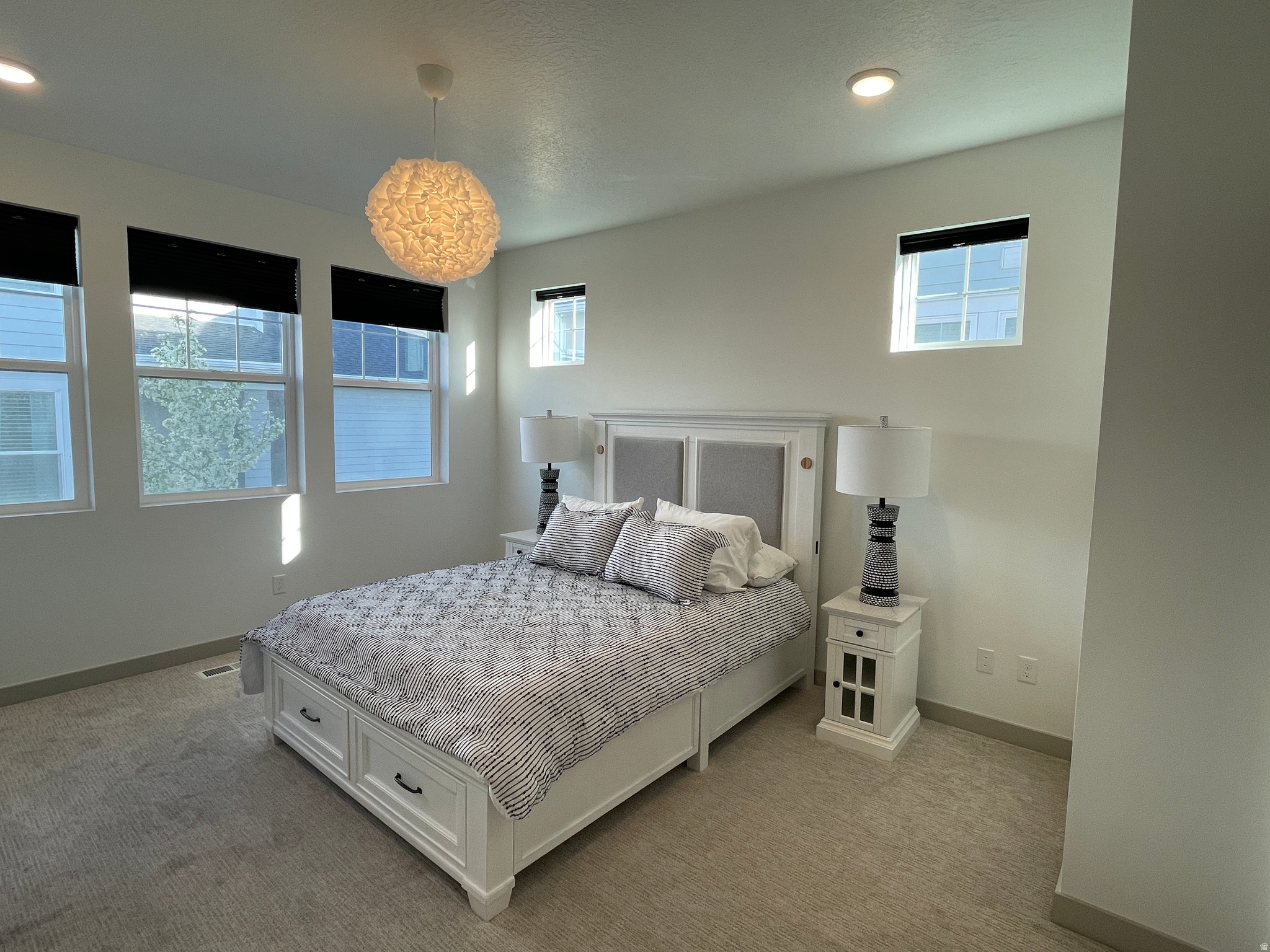 DAYBREAK - Residential