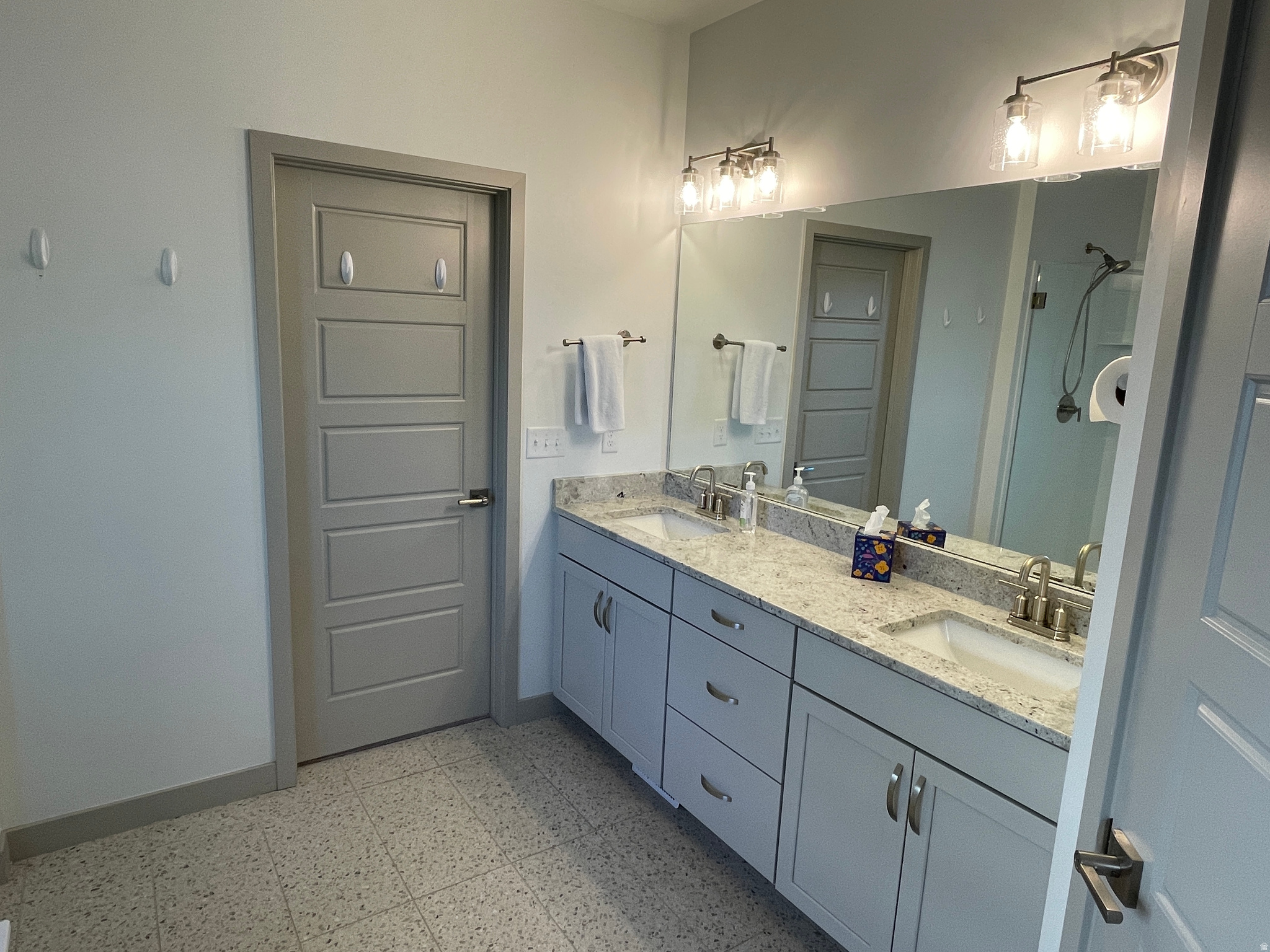 DAYBREAK - Residential