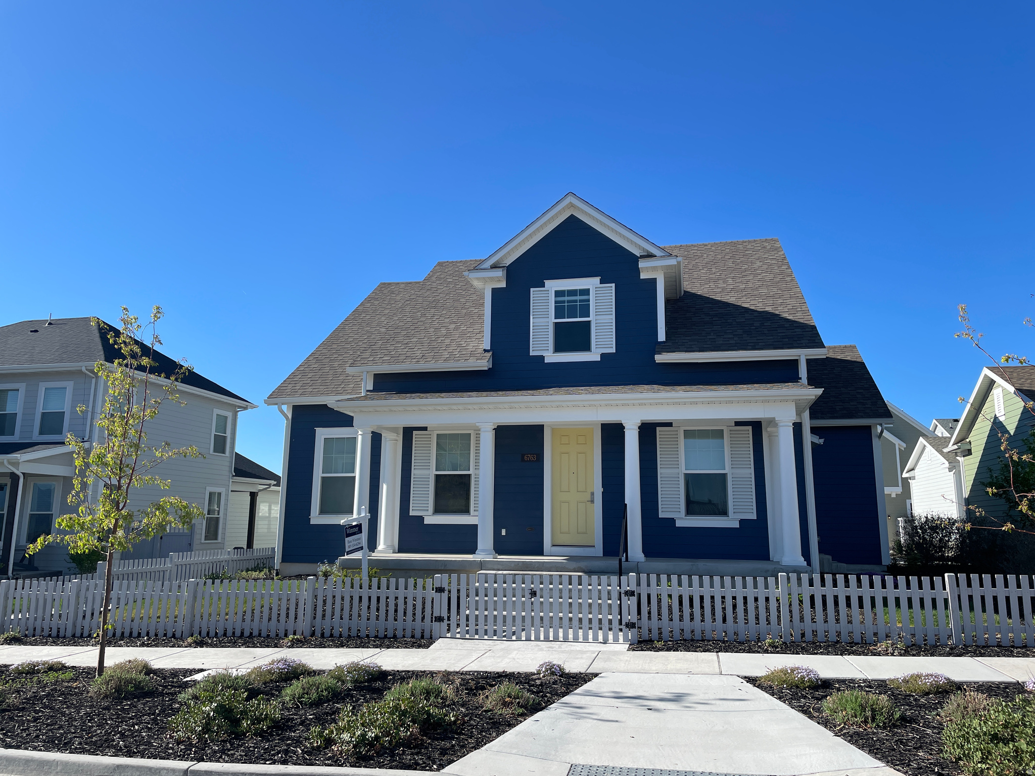 DAYBREAK - Residential