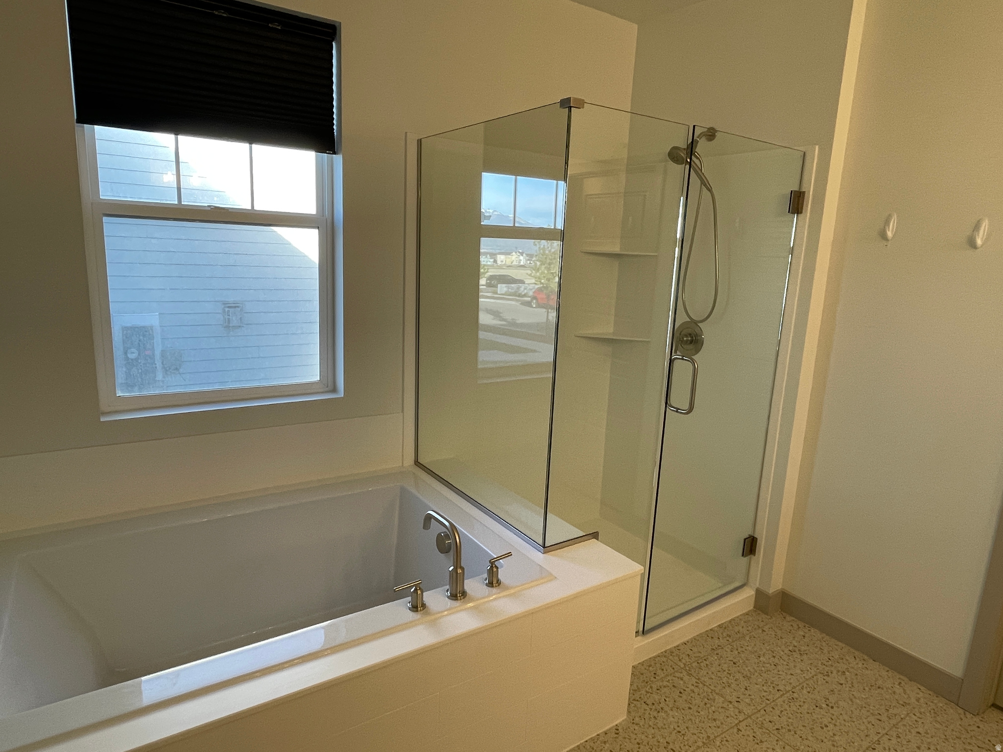 DAYBREAK - Residential