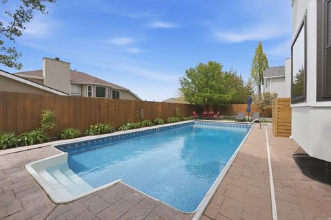 Tiny photo for 11038 S LONGDALE CIR, Sandy, UT 84092 (MLS # 2151065)