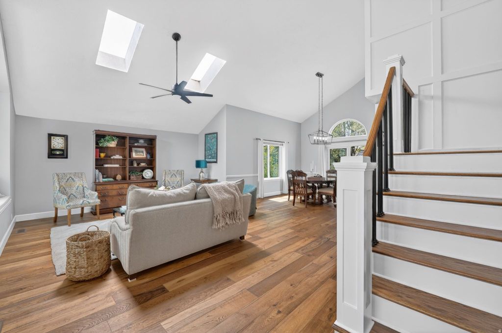 Photo of 11038 S LONGDALE CIR, Sandy, UT 84092 (MLS # 2151065)