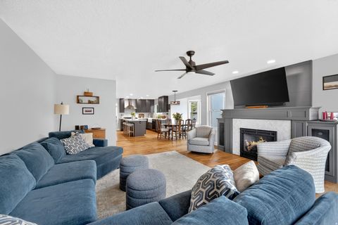 Tiny photo for 11038 S LONGDALE CIR, Sandy, UT 84092 (MLS # 2151065)