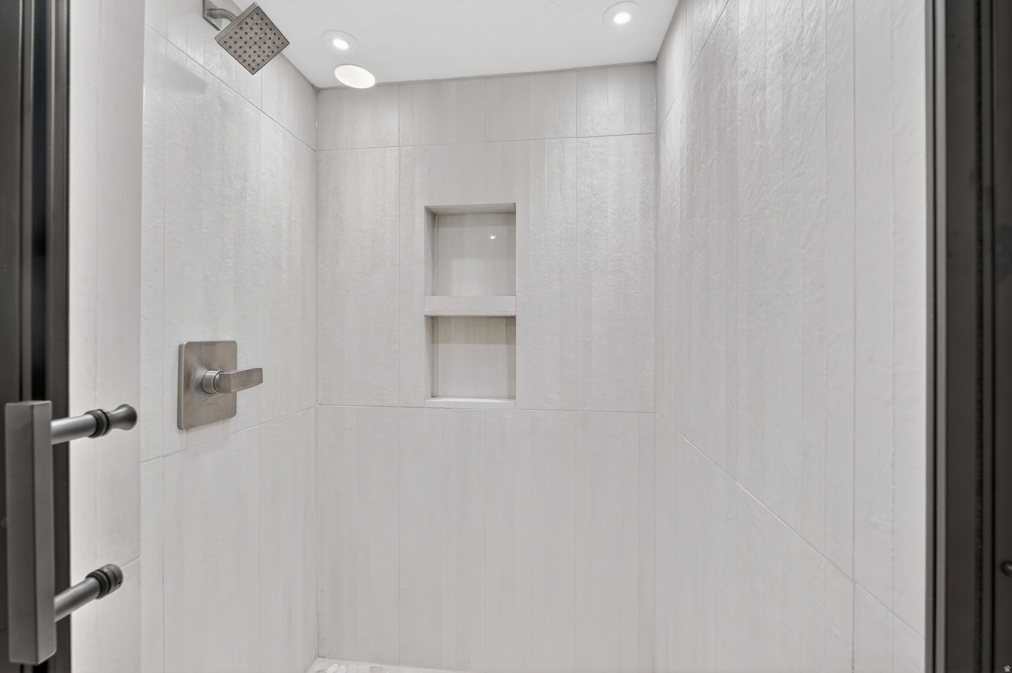 PRESCOTT ESTATES - Residential