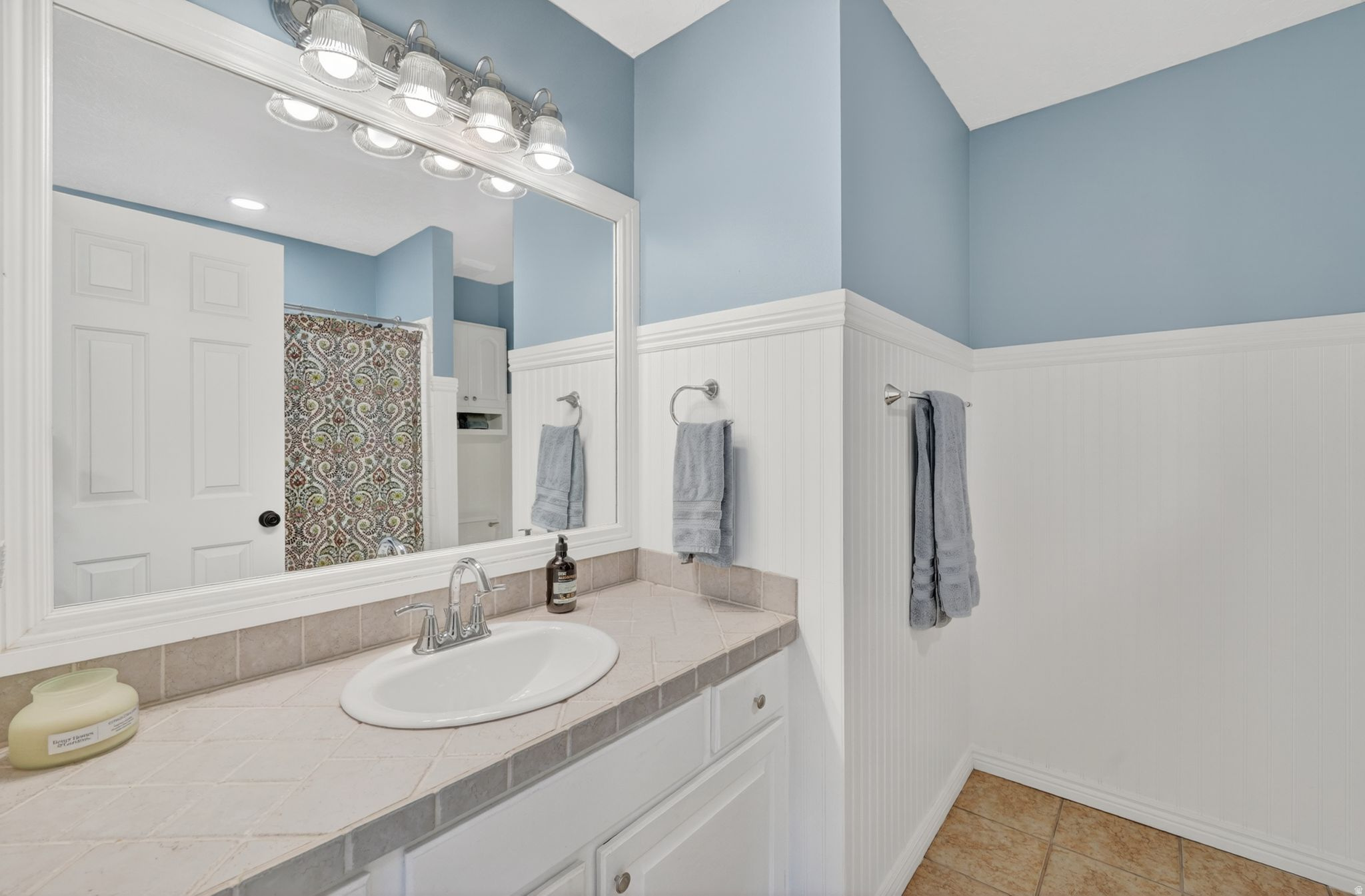 PRESCOTT ESTATES - Residential