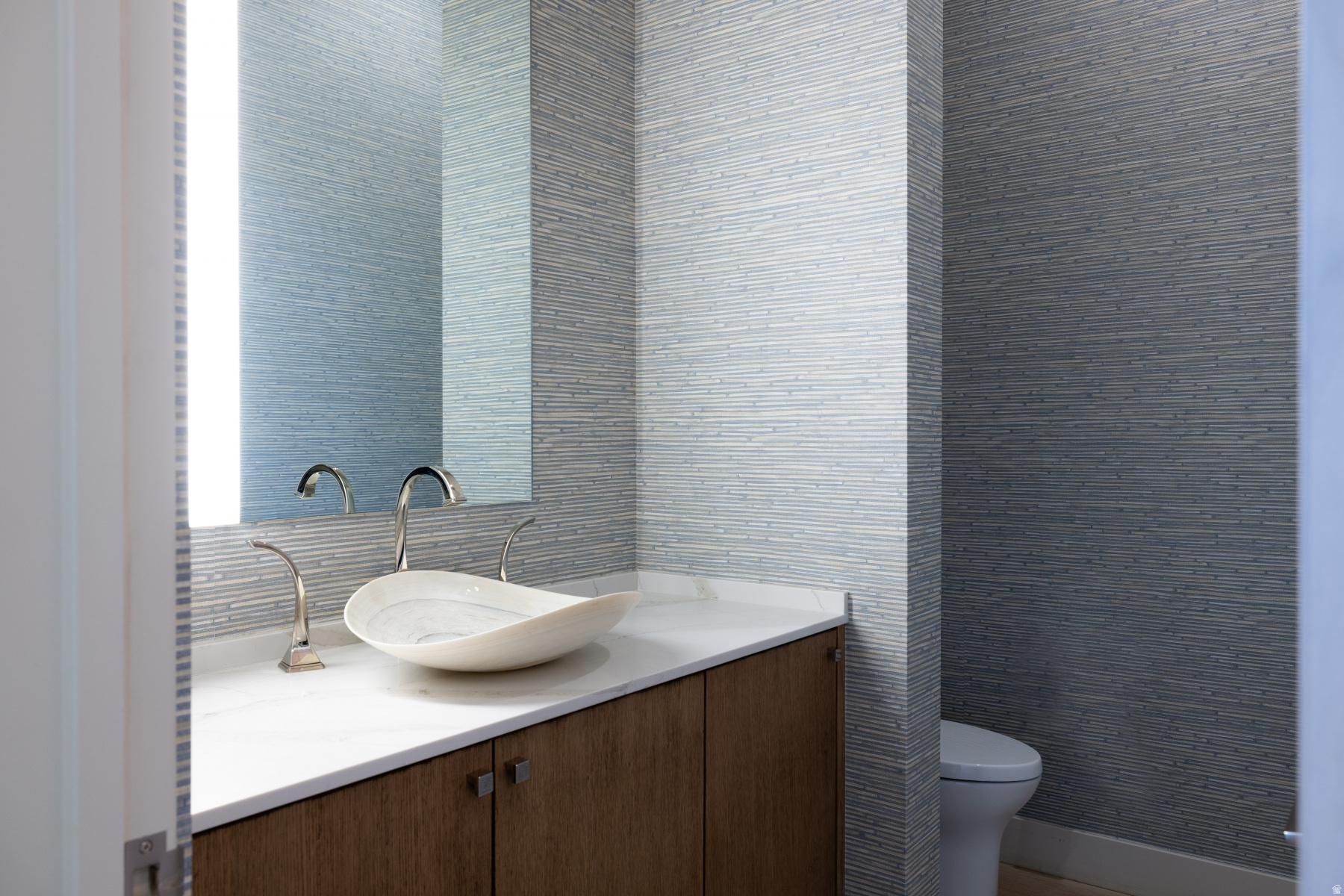 DEER VISTA - Residential Lease