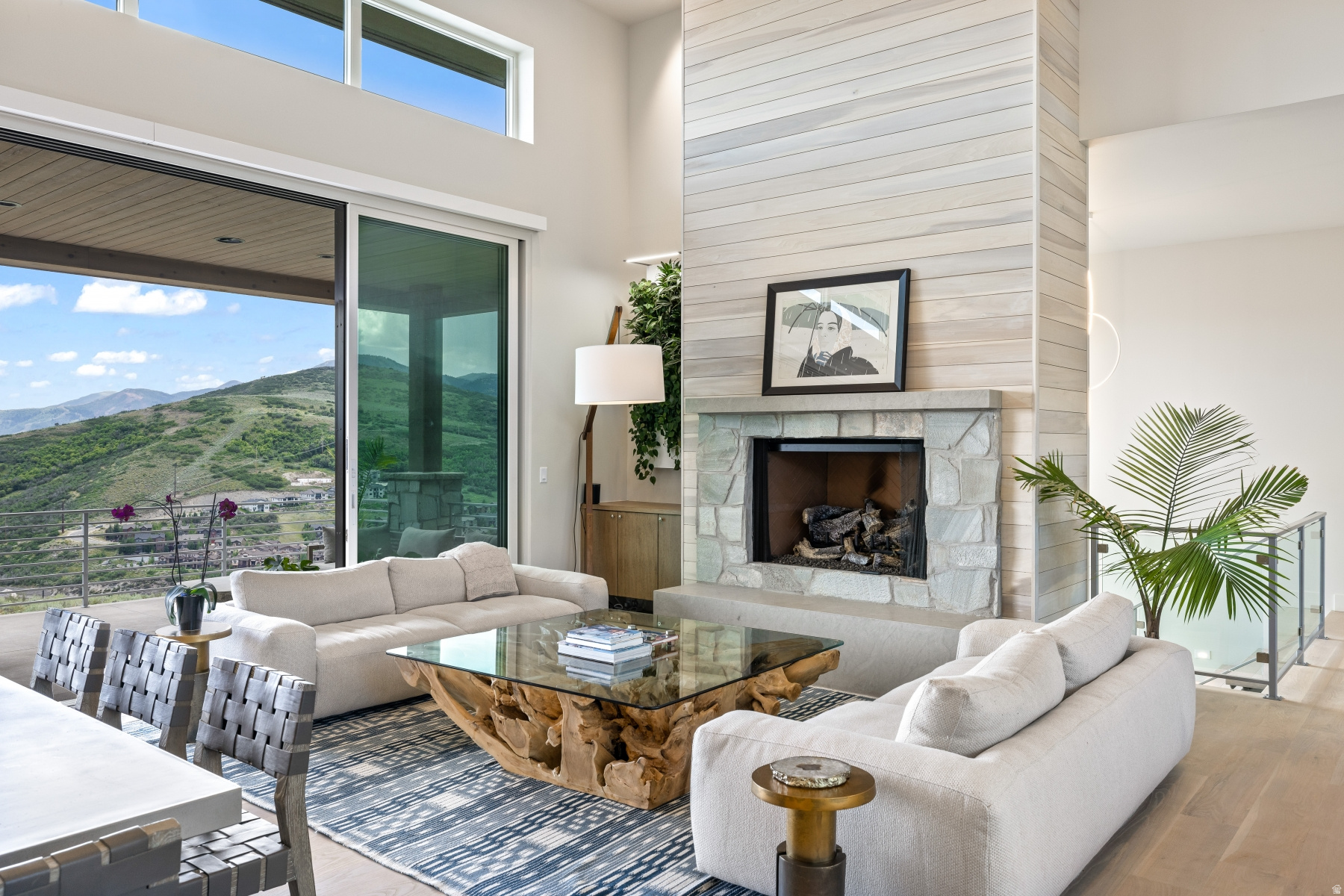 DEER VISTA - Residential Lease