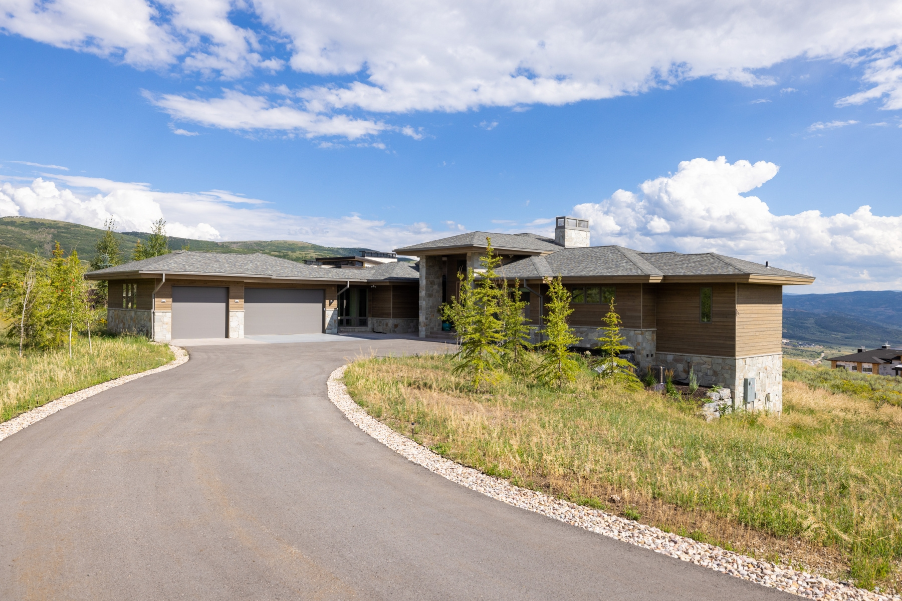 DEER VISTA - Residential Lease