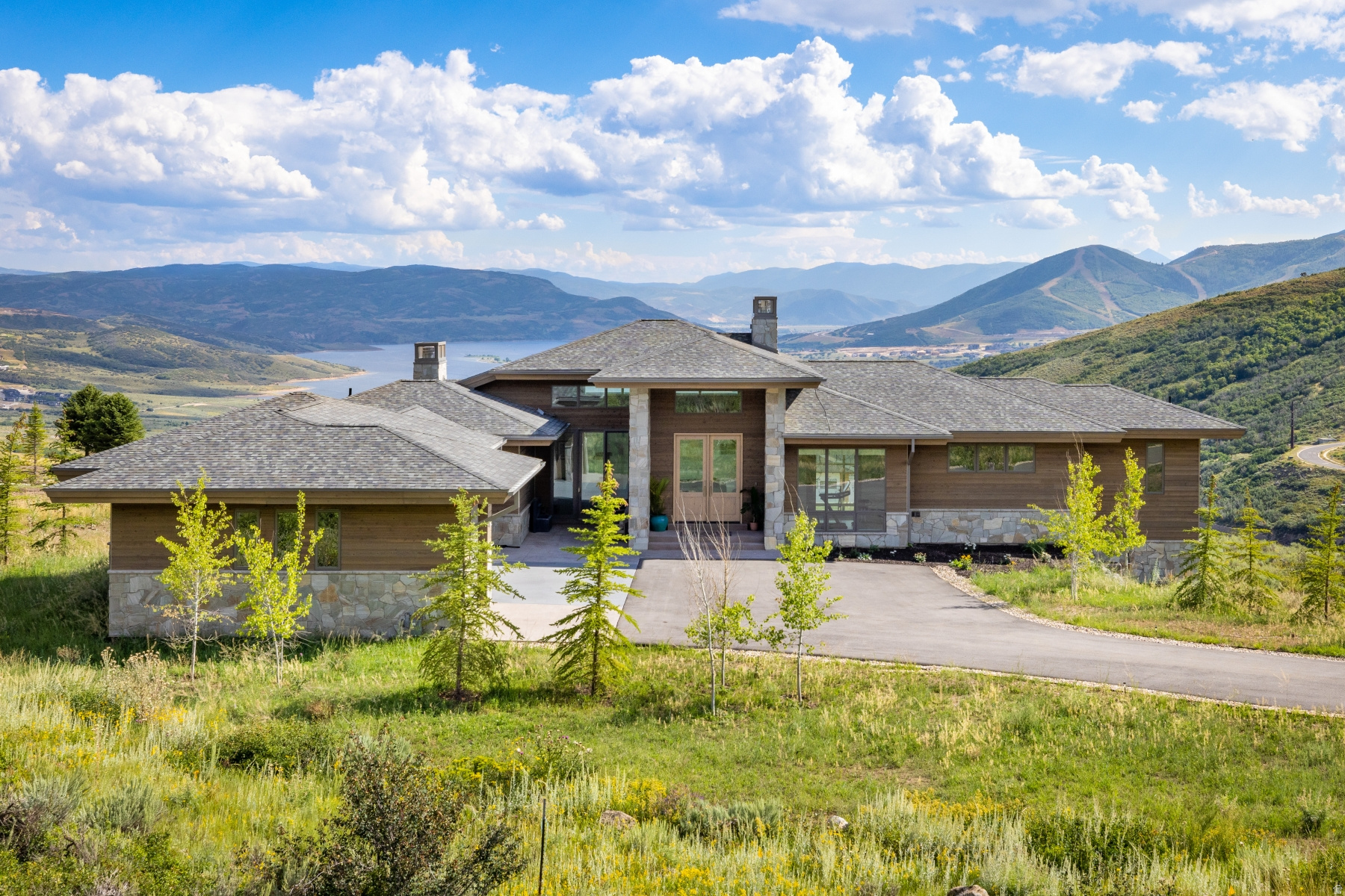 DEER VISTA - Residential Lease