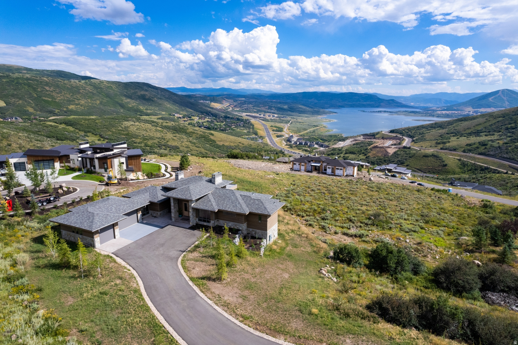 DEER VISTA - Residential Lease