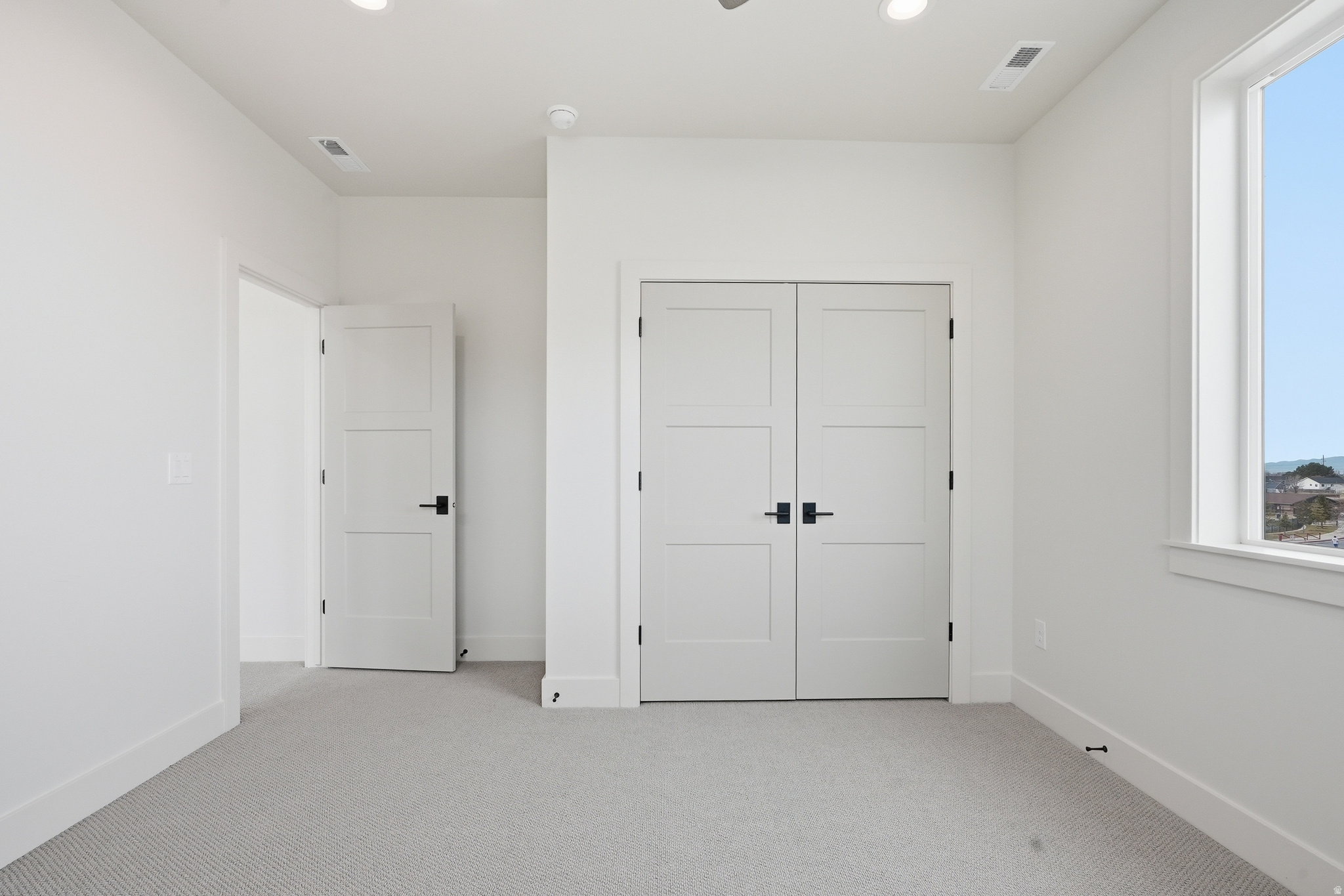 MOUNTAIN GROVE - Residential