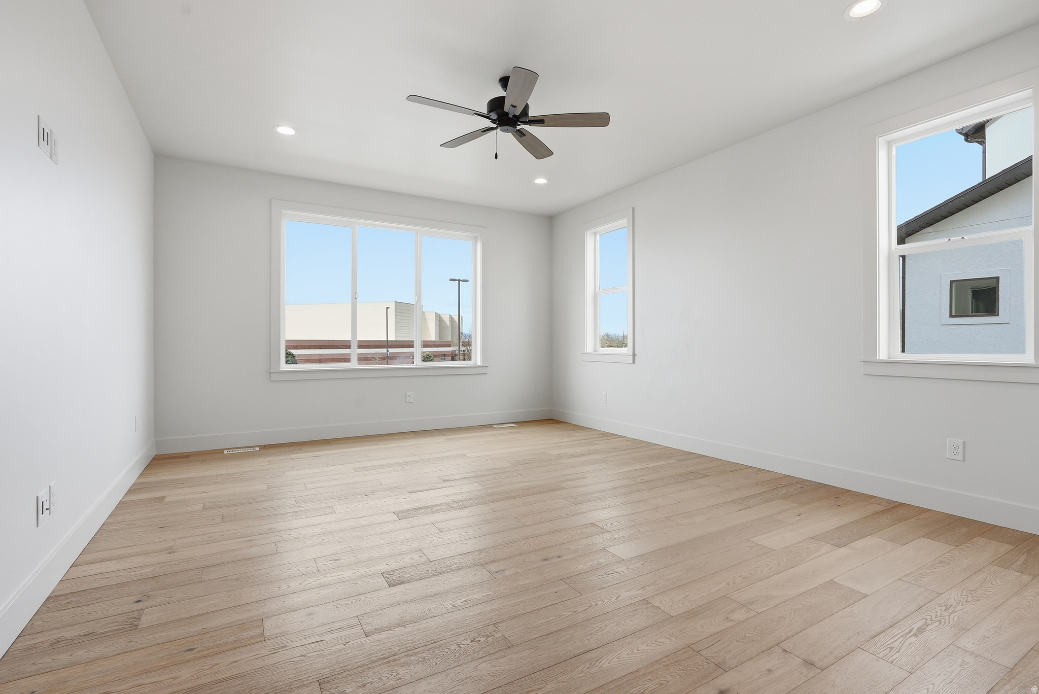 MOUNTAIN GROVE - Residential