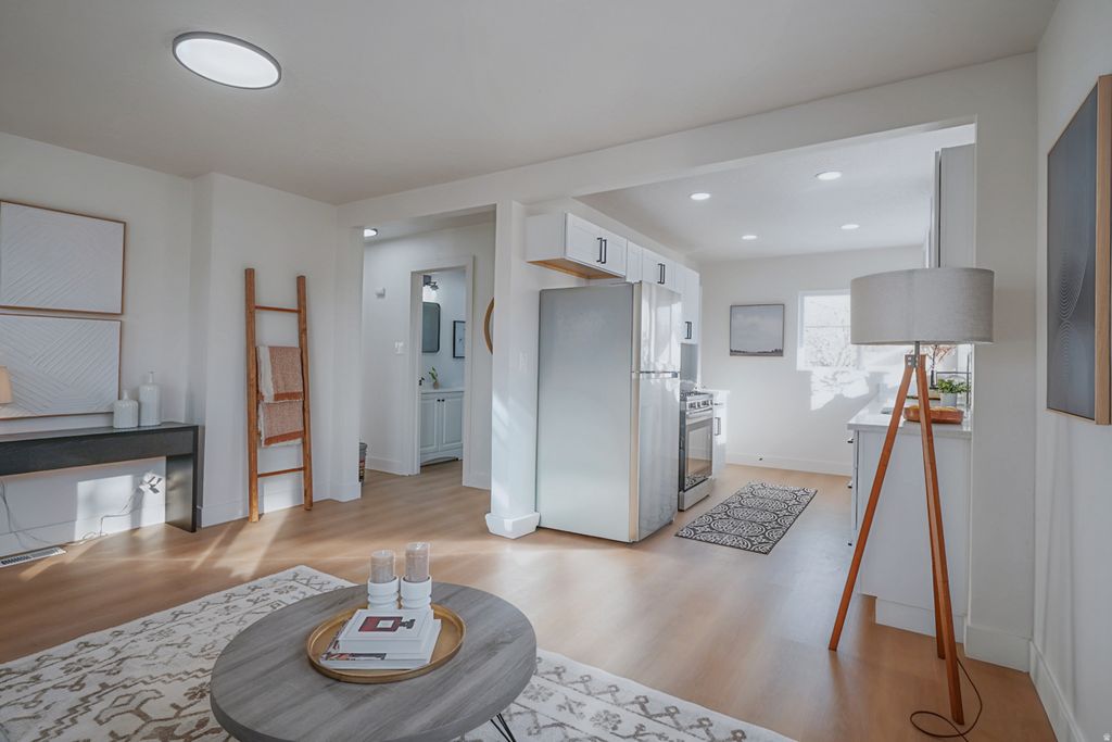 Photo of 1367 S 1200 W, Salt Lake City, UT 84104 (MLS # 2130617)