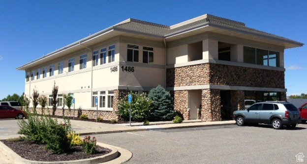 GRANITE POINTE - Commercial Lease