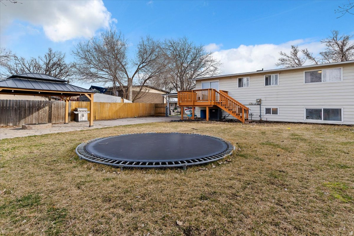 WESTERN HILLS - Residential