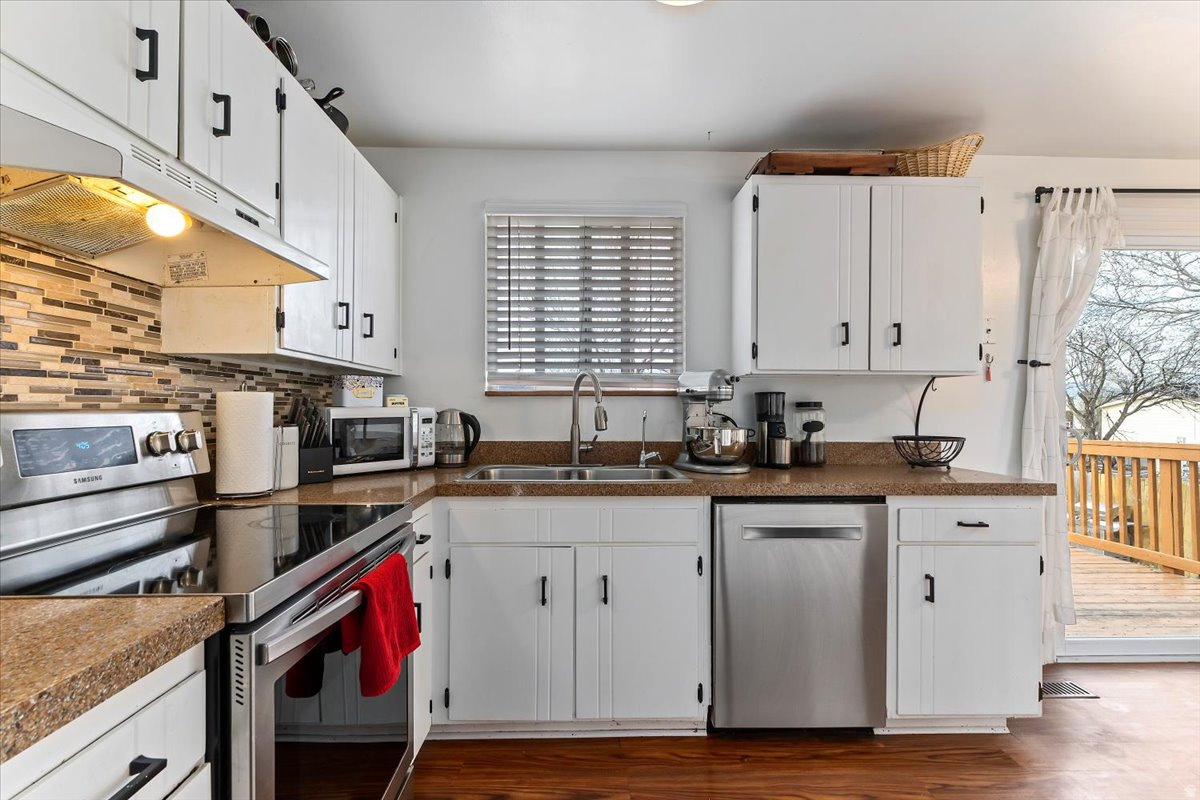 WESTERN HILLS - Residential