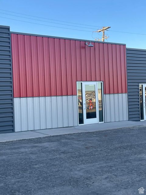 Photo of 1753 W HWY 40 #3, Vernal, UT 84078 (MLS # 2116511)