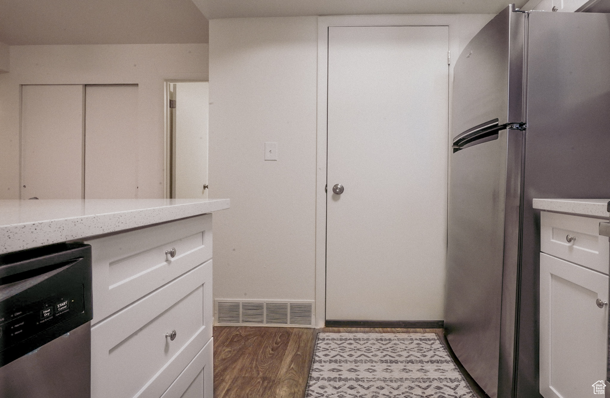 WOOD POINT CONDO - Residential