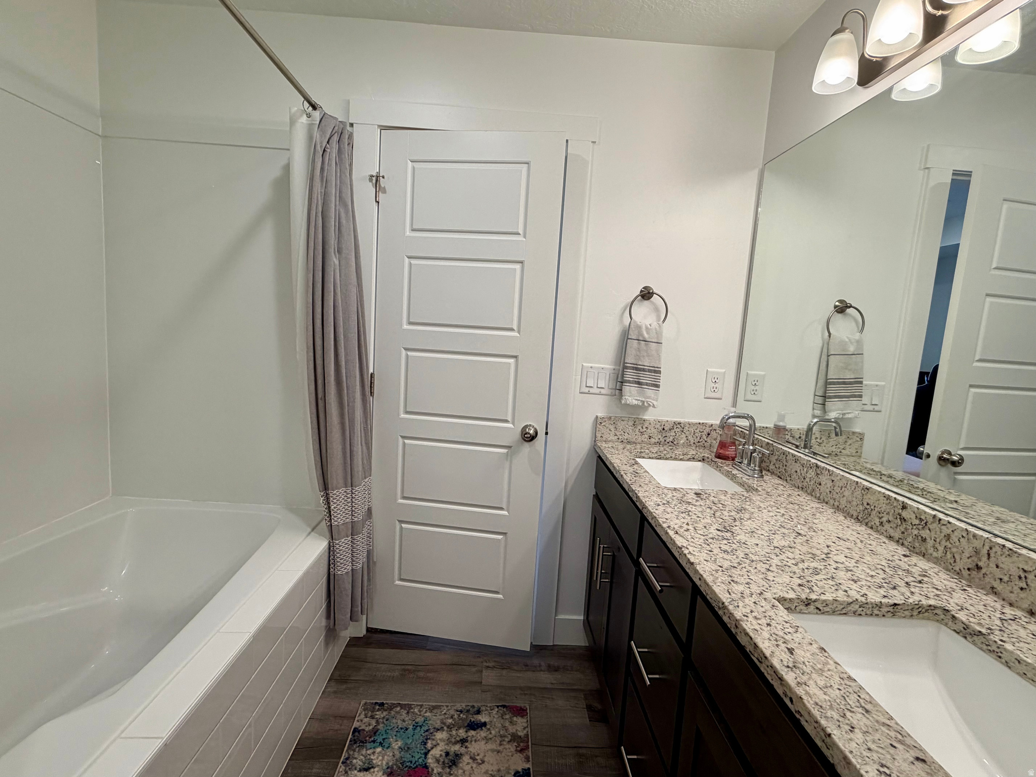 SUMMIT CREEK PLACE - Residential