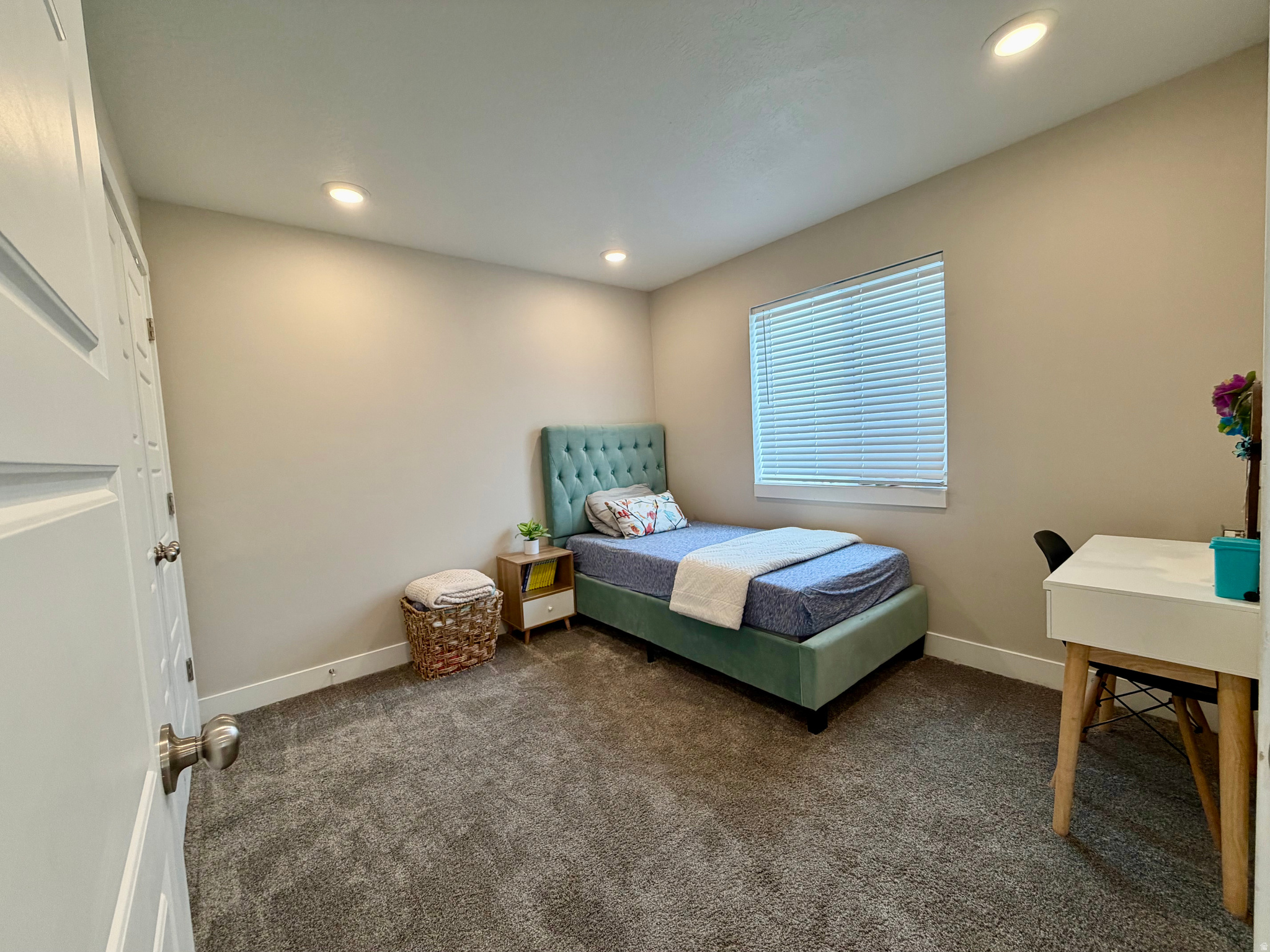 SUMMIT CREEK PLACE - Residential