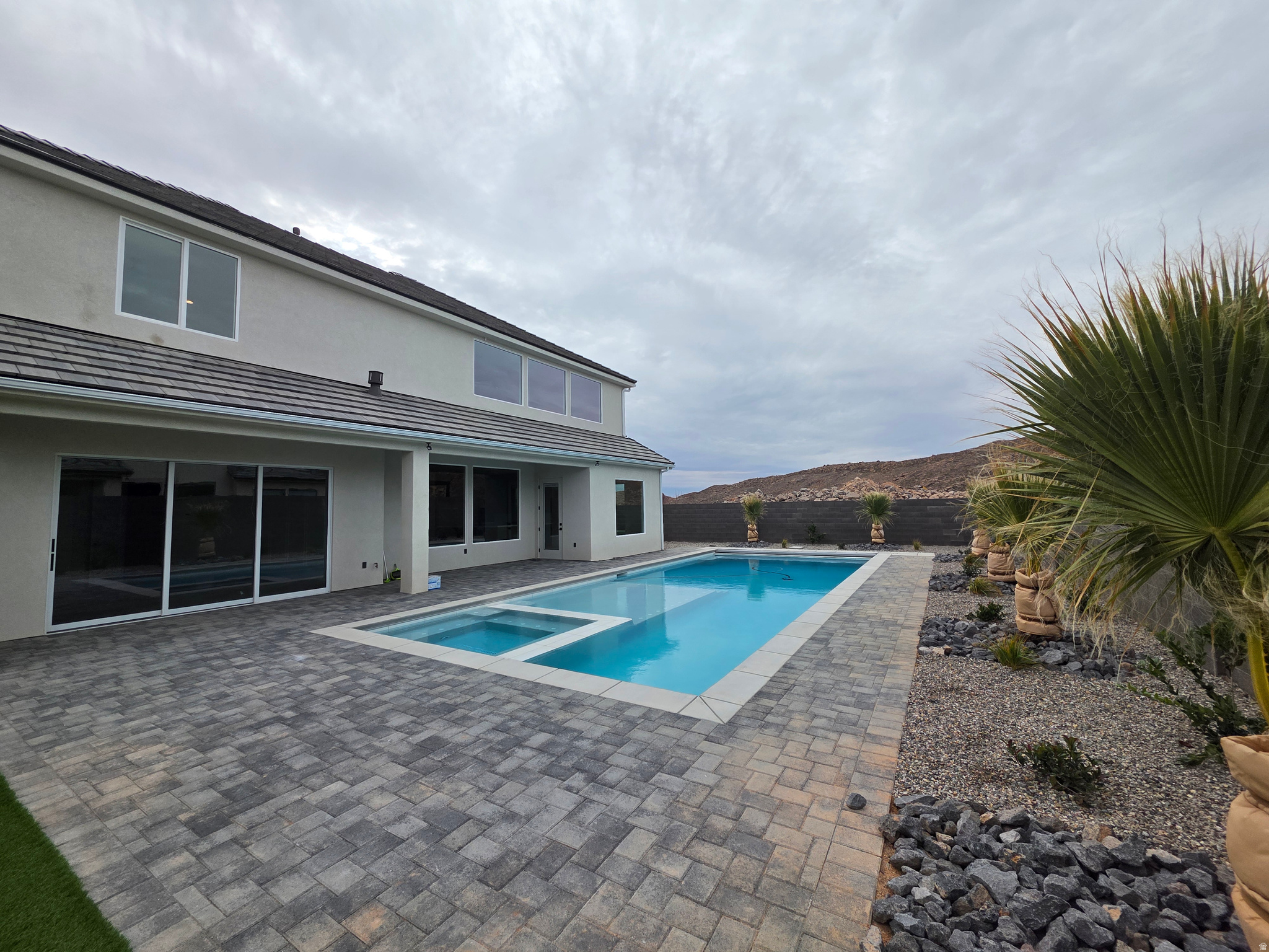 SYCAMORE VILLAGE - Residential