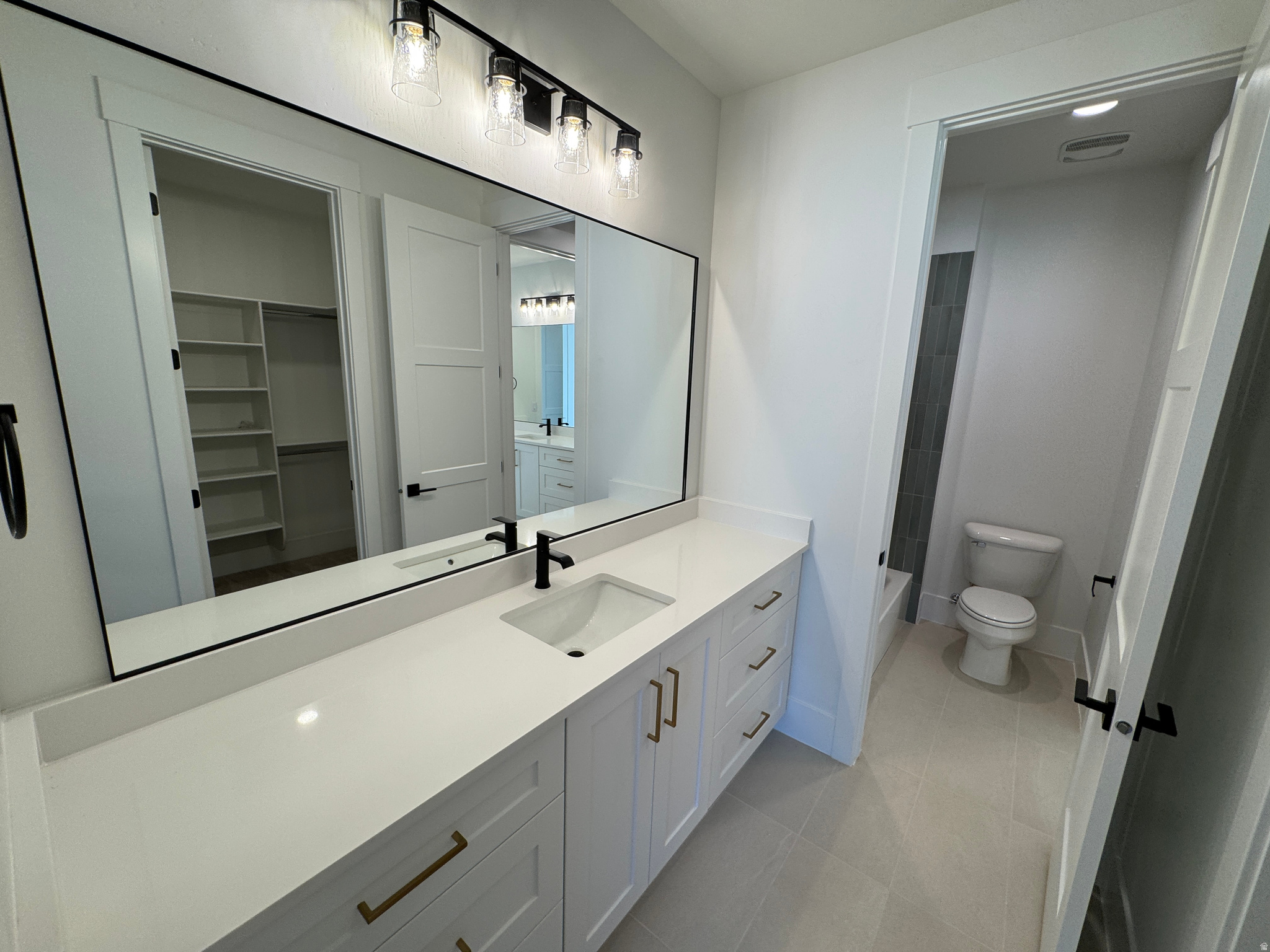 SYCAMORE VILLAGE - Residential