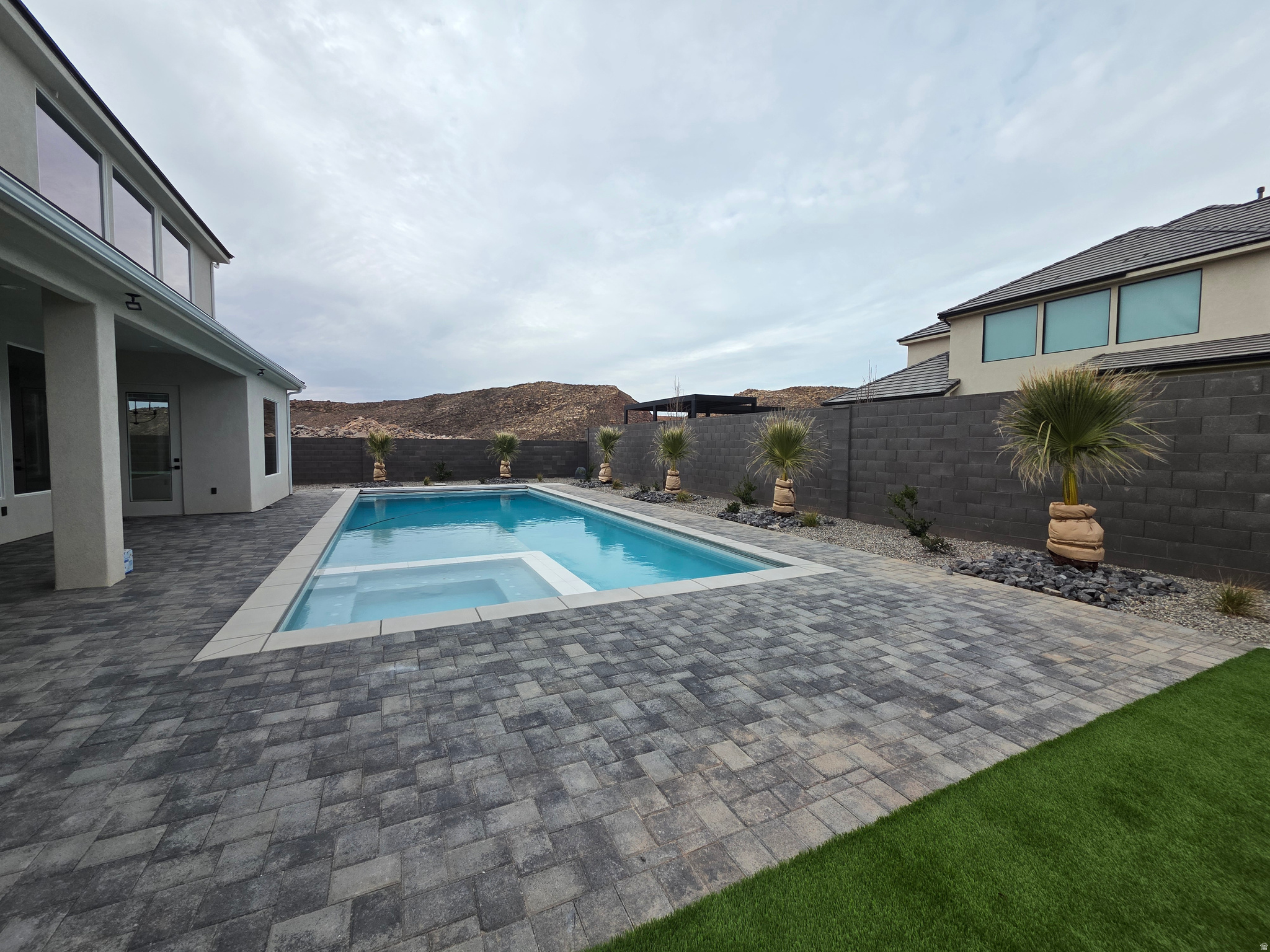 SYCAMORE VILLAGE - Residential