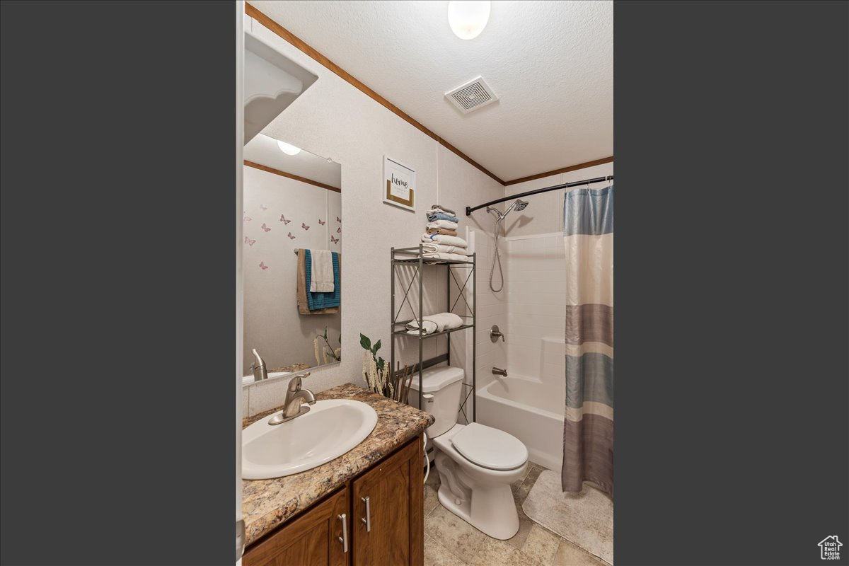 RIDGEWOOD ESTATES - Residential