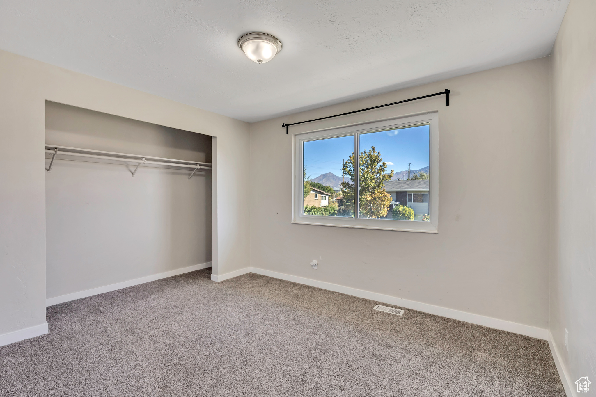 RIVERVIEW ACRES - Residential