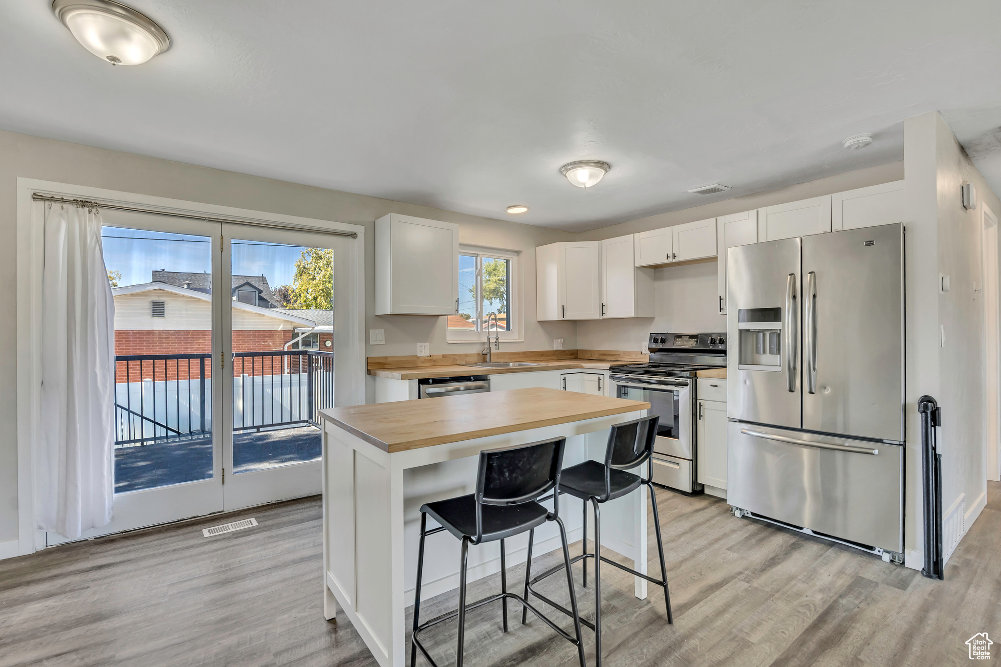 RIVERVIEW ACRES - Residential