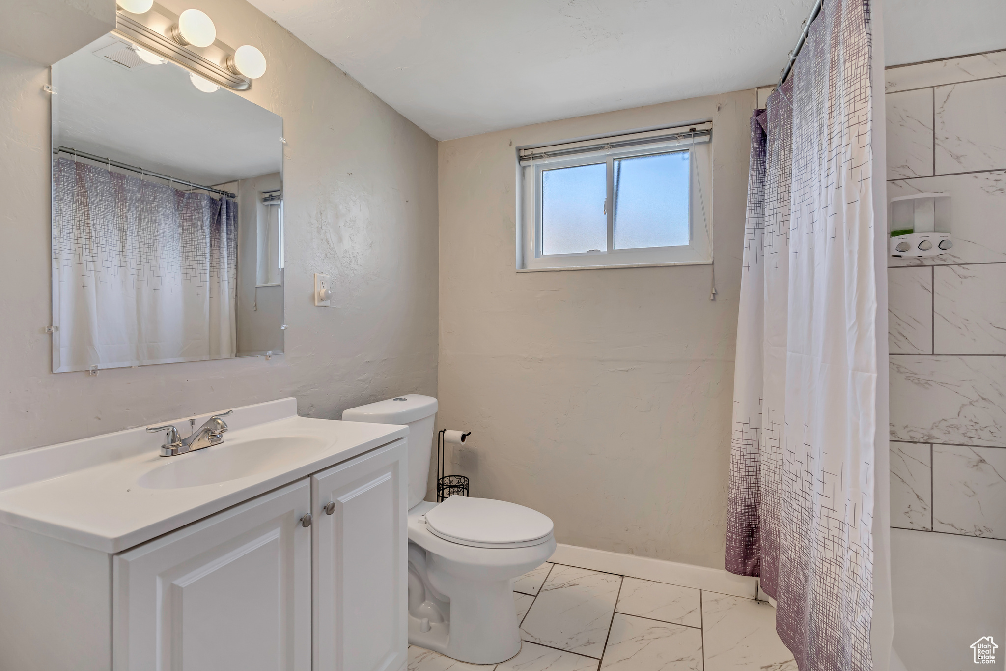 RIVERVIEW ACRES - Residential