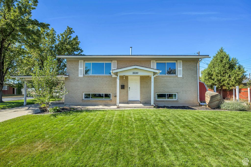 Photo of 5730 S 590 W, Murray, UT 84123 (MLS # 2115680)