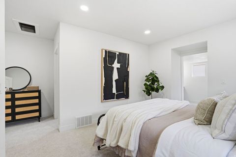 Tiny photo for 938 E HOLLYWOOD AVE, Salt Lake City, UT 84105 (MLS # 2153356)