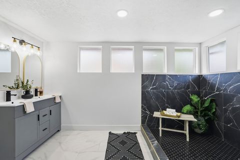 Tiny photo for 938 E HOLLYWOOD AVE, Salt Lake City, UT 84105 (MLS # 2153356)