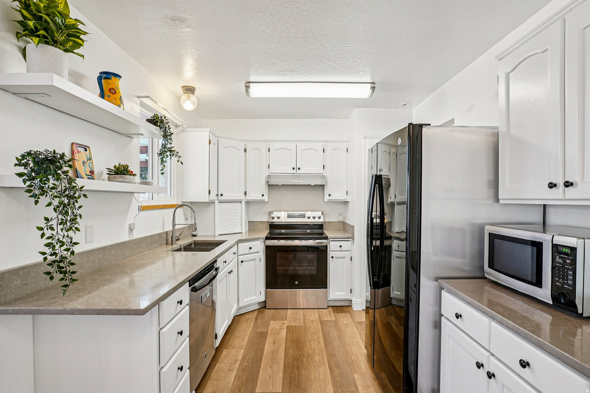 OQUIRRH SHADOWS PH 1 - Residential