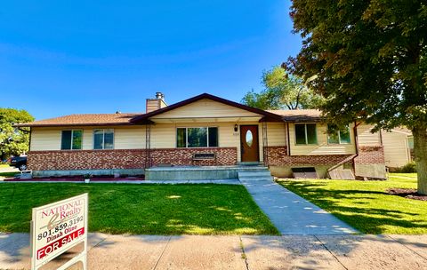 Homes For Sale - 1125 W 700<br/> Clearfield, UT 84015